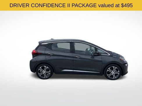 Used 2019 Chevrolet Bolt Premier w/ Infotainment Package FWD image 5