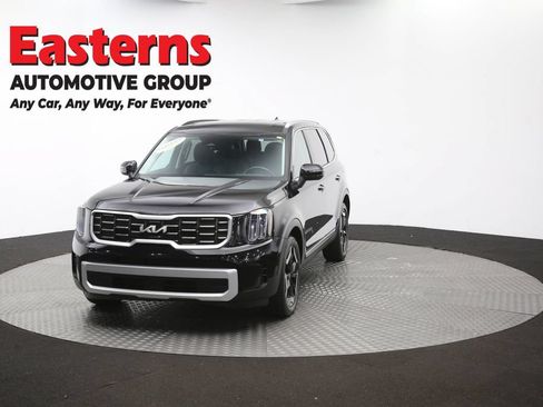 Used 2025 Kia Telluride S FWD image 54