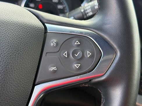 Used 2023 Chevrolet Traverse LT FWD image 26