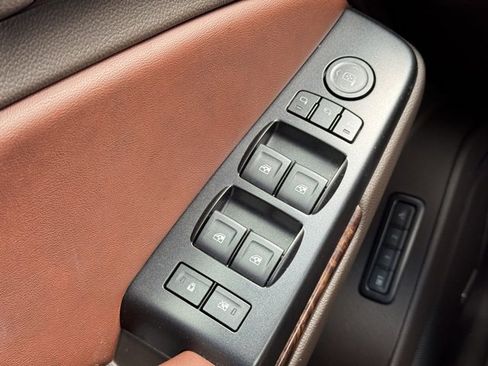 Used 2018 Chevrolet Tahoe Premier image 22