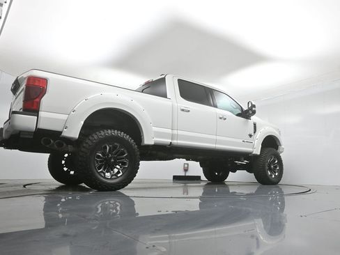 Used 2021 Ford F250 Lariat w/ Lariat Ultimate Package AWD/4WD image 45