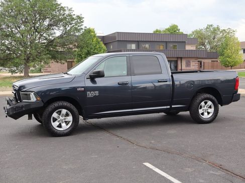 Used 2020 RAM 1500 Classic SLT RWD image 10