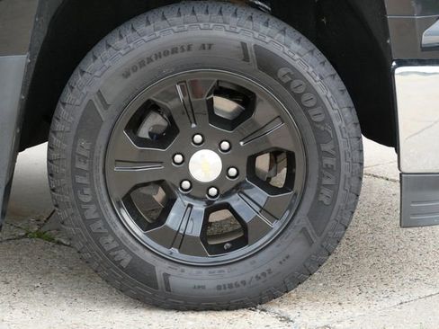 Used 2015 Chevrolet Silverado 1500 LT w/ All Star Edition AWD/4WD image 9
