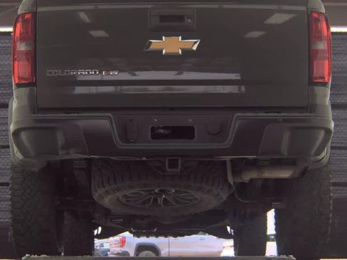 Used 2018 Chevrolet Colorado ZR2 AWD/4WD image 10