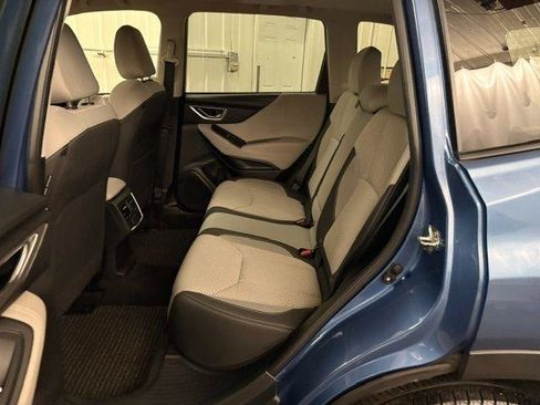 Used 2019 Subaru Forester Premium w/ All-Weather Package AWD/4WD image 9