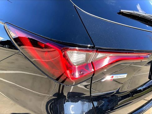 Used 2022 Acura MDX A-Spec image 28