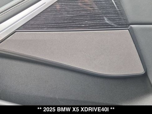 Used 2025 BMW X5 xDrive40i w/ M Sport Package AWD/4WD image 23