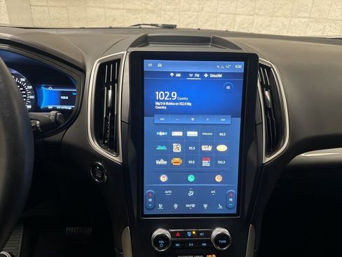 Certified 2024 Ford Edge SEL w/ Convenience Package image 6