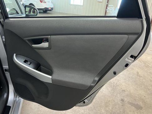 Used 2010 Toyota Prius Five image 25