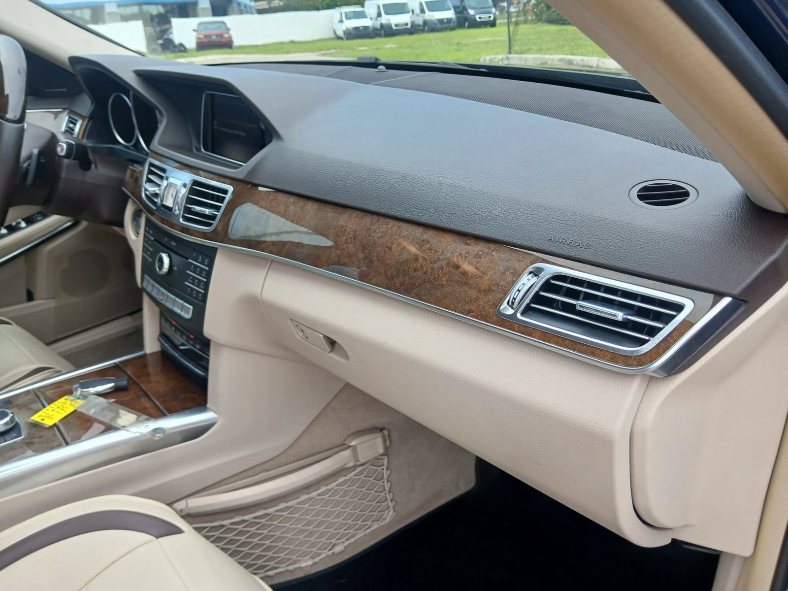 Used 2016 Mercedes-Benz E 350 Sedan image 18