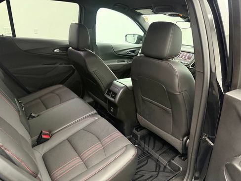 Used 2022 Chevrolet Equinox RS w/ LPO, Floor Liner Package AWD/4WD image 39