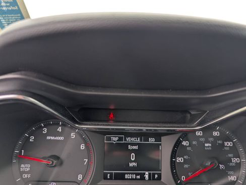Used 2023 Chevrolet TrailBlazer LT FWD image 12