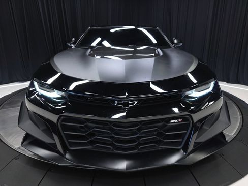 Used 2021 Chevrolet Camaro ZL1 RWD image 53