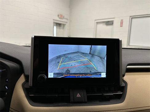 Used 2023 Toyota RAV4 LE image 30