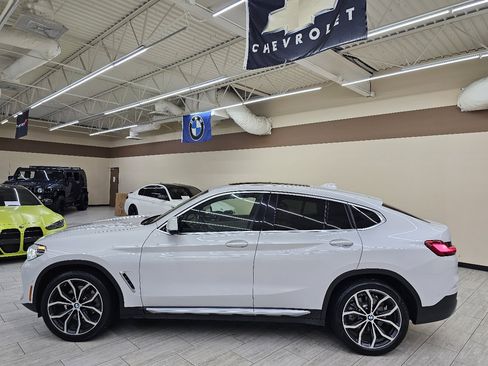 Used 2020 BMW X4 xDrive30i w/ Executive Package image 10