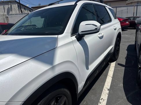 Used 2024 Hyundai Palisade XRT FWD image 2