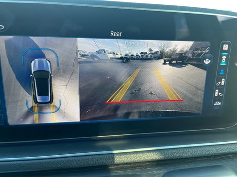 Used 2024 Mercedes-Benz GLE 350 4MATIC image 19