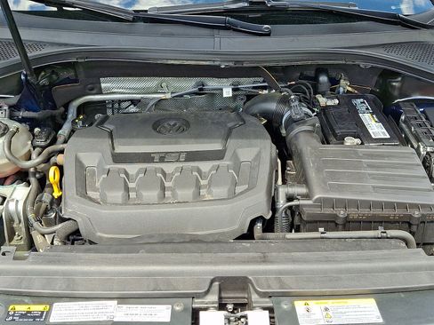 Used 2021 Volkswagen Tiguan SE w/ Panoramic Sunroof Package AWD/4WD image 30