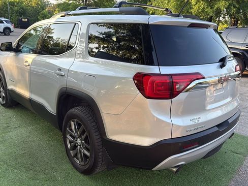 Used 2017 GMC Acadia SLT AWD/4WD image 5