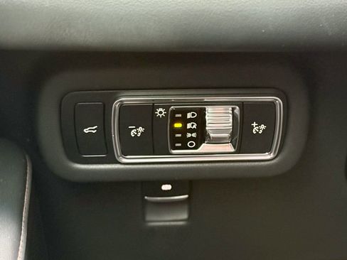 Used 2024 Lincoln Nautilus Reserve w/ Jet Appearance Package (87T) image 25