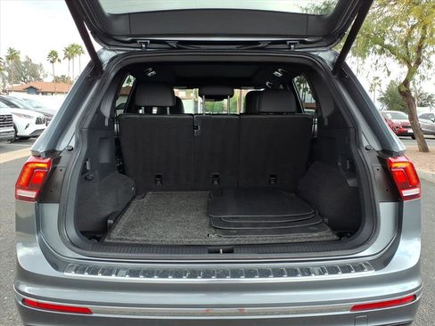 Used 2020 Volkswagen Tiguan SEL Premium R-Line image 18