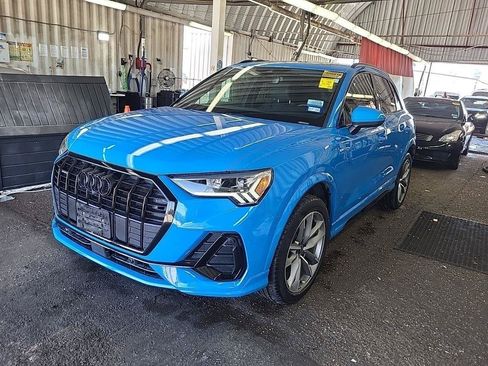 Used 2022 Audi Q3 2.0T Premium Plus AWD/4WD image 3