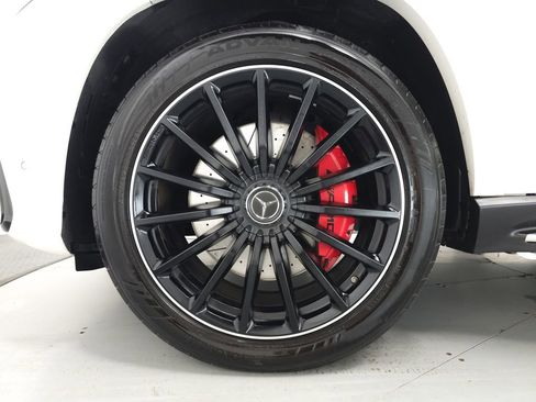 Used 2024 Mercedes-Benz GLS 63 AMG 4MATIC w/ AMG Night Package image 40