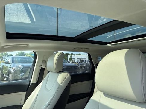 Used 2016 Ford Edge Titanium w/ Equipment Group 302A FWD image 6