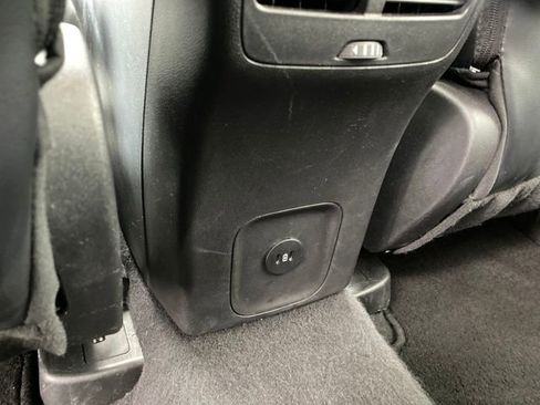 Used 2023 Ford Escape Platinum image 19