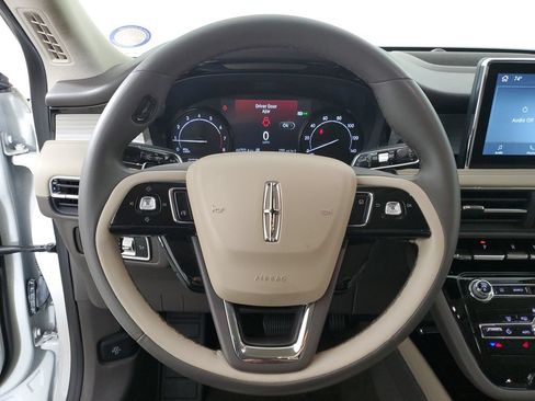 Certified 2022 Lincoln Corsair FWD image 24
