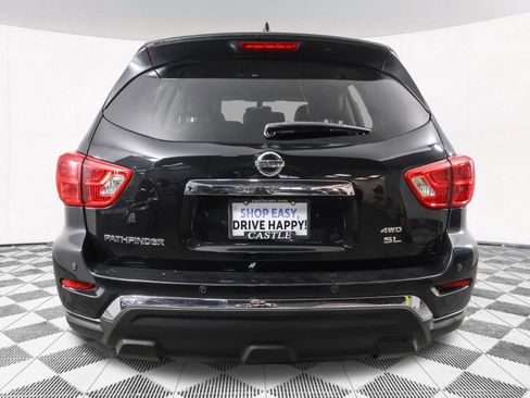 Used 2019 Nissan Pathfinder SL image 19