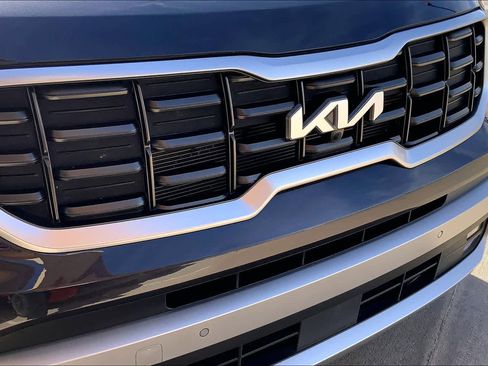 Used 2025 Kia Telluride SX image 32