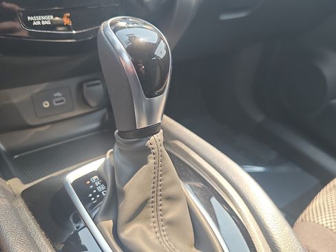 Used 2021 Nissan Rogue Sport SV AWD/4WD image 22