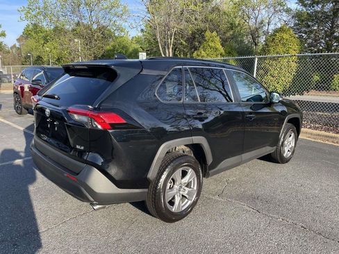 Used 2024 Toyota RAV4 XLE image 9