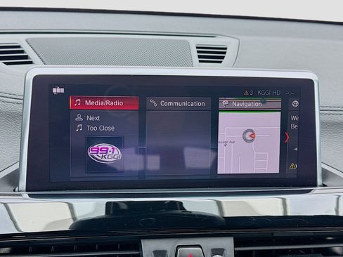 Used 2023 BMW X2 sDrive28i w/ Convenience Package image 11