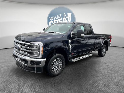 Used 2023 Ford F350 Lariat w/ Tow Technology Package image 8