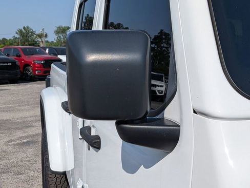 Used 2020 Jeep Gladiator Rubicon AWD/4WD image 12