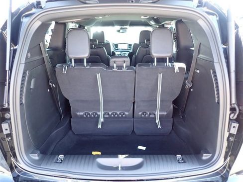 New 2026 Chrysler Pacifica Select image 6