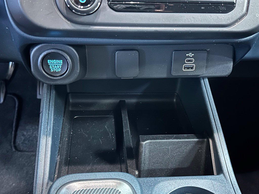 Used 2025 Ford Maverick Lobo AWD/4WD image 29