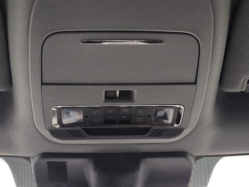 Used 2022 Ford F150 Lariat w/ Equipment Group 502A High AWD/4WD image 16