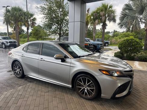 Certified 2023 Toyota Camry SE FWD image 2