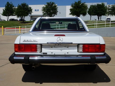 Used 1989 Mercedes-Benz 560 SL image 12