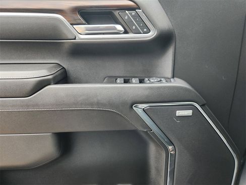 Used 2023 GMC Sierra 1500 SLT image 20