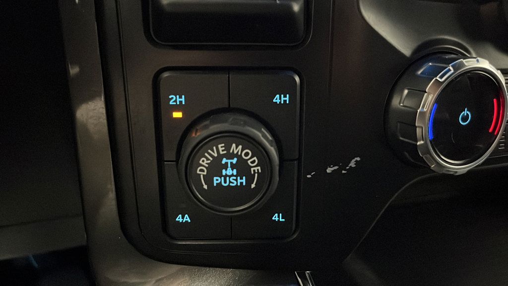Used 2023 Ford F150 Lariat AWD/4WD image 27