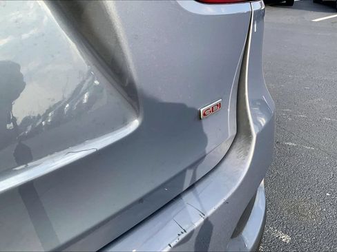 Used 2019 Kia Sorento L FWD image 4