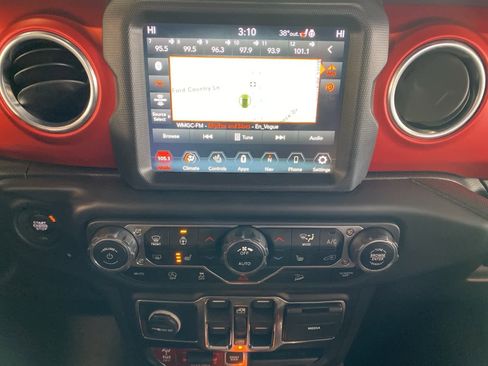 Used 2020 Jeep Wrangler Unlimited Rubicon w/ Dual Top Group image 12