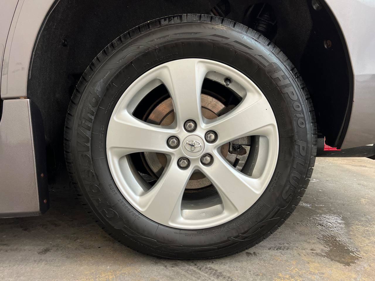 Used 2015 Toyota Sienna LE FWD image 33