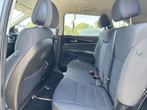 Used 2016 Kia Sorento FWD w/ LX Convenience Package image 22