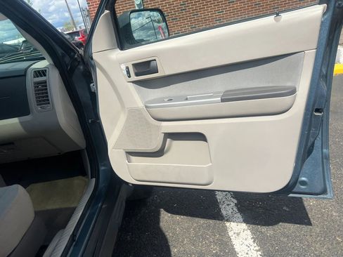 Used 2012 Ford Escape XLT image 29
