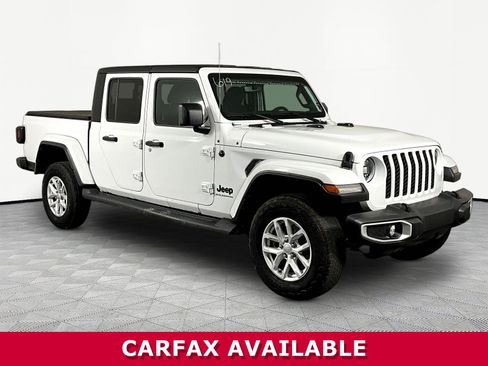 Used 2023 Jeep Gladiator Sport AWD/4WD image 3